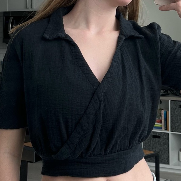 Urban Outfitters Collared Crop Top - Picture 4 of 4